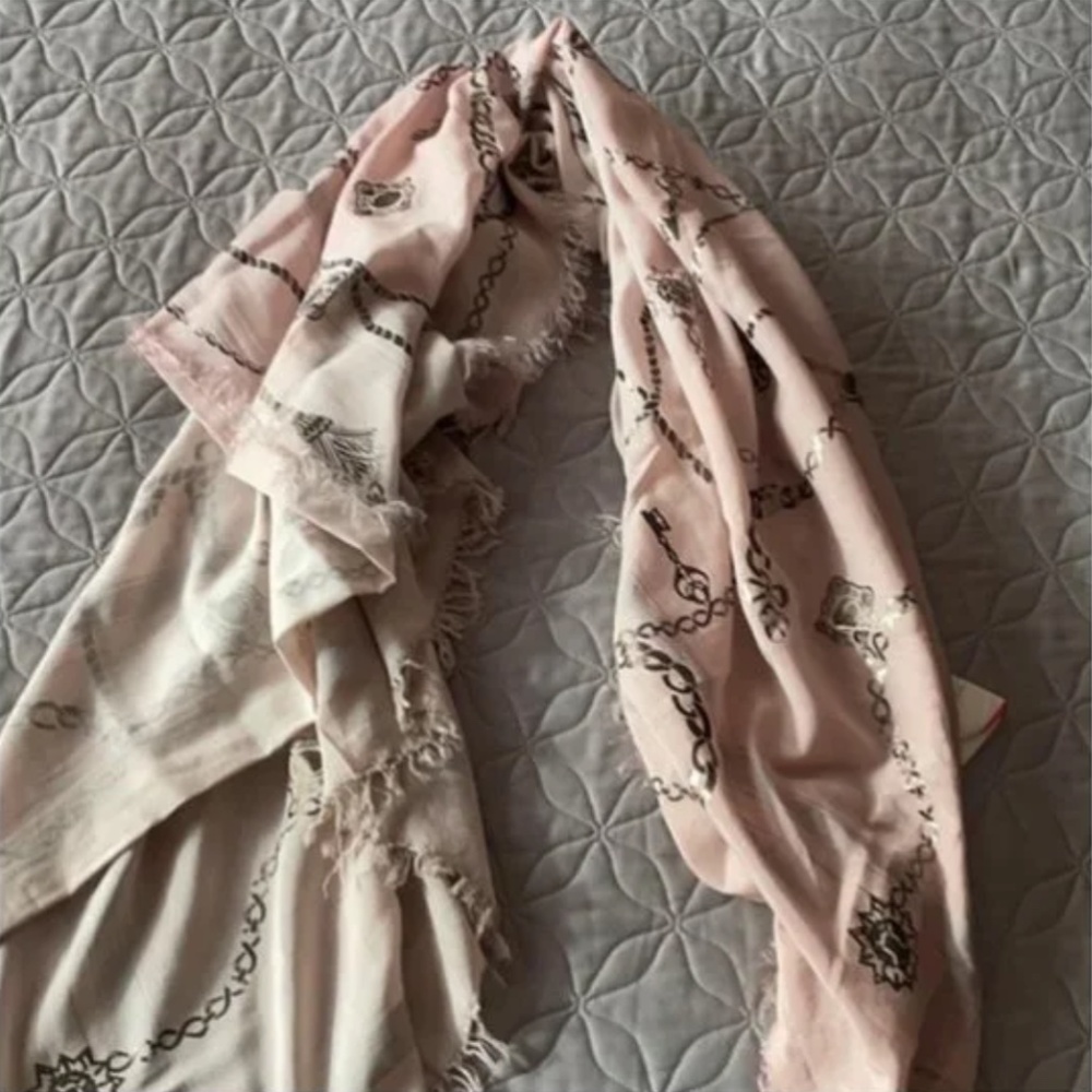 NWT Silk Leigh & Luca scarf